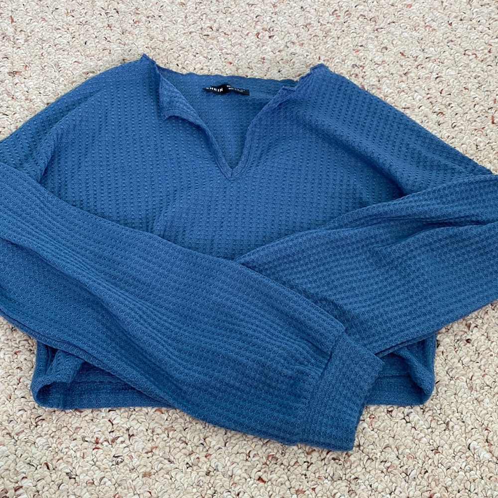 Textured cropped sweater!!